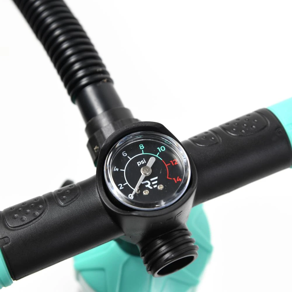 Ride Engine Micro Pumpe 1,5l Kite-Wing-SUP Pumpe Inkl. Manometer 7 Ride Engine Micro Pumpe 1,5l Kite-Wing-SUP Pumpe Inkl. Manometer – Bild 5